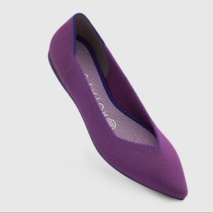 *SOLD* Rothy’s RETIRED Violet Purple Points Flats